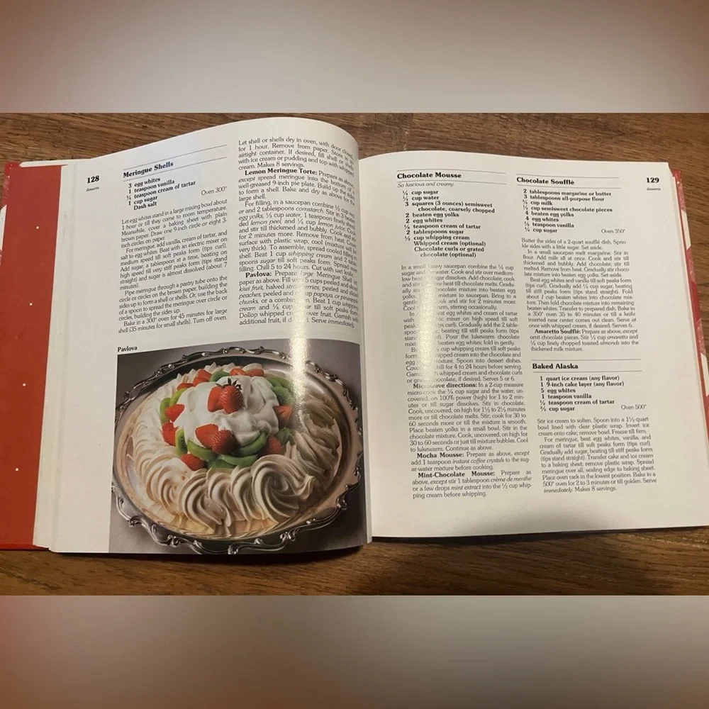 Better Homes and Gardens New Cookbook best seller